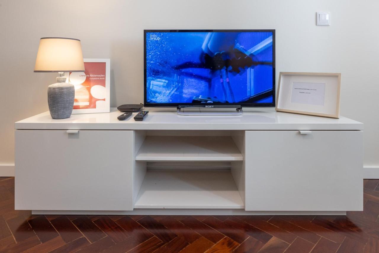 Casa Do Largo - Cozy Apartment In The City Center & With Ac ลิสบอน ภายนอก รูปภาพ